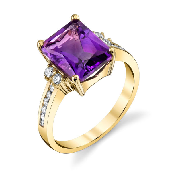 14Kt Yellow Gold Emerald Cut Amethyst and Diamond Classic Style Ring