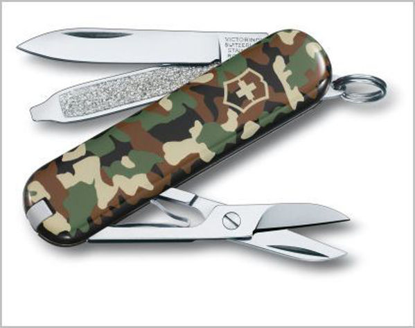 Victorinox Swiss Army Classic SD Knife in Camo