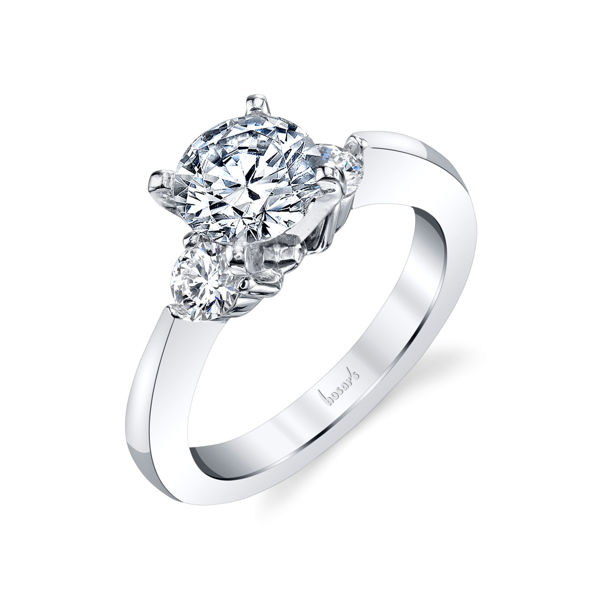 14kt White Gold Tapered Classic Three Stone Diamond Engagement Ring